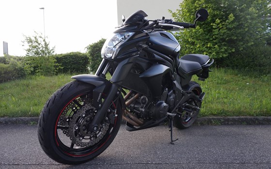 Motorrad Occasion Kawasaki ER-6n - Bild 7