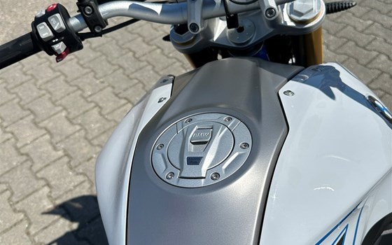 Gebrauchtmotorrad BMW R 1200 R - Bild 7 Gebrauchtmotorrad BMW R 1200 R - Bild 7