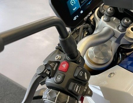 Motorrad Occasion BMW F 900 R - Bild 1