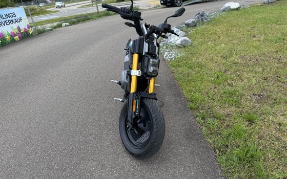 Neufahrzeug BMW CE 02 11kW - Bild 5