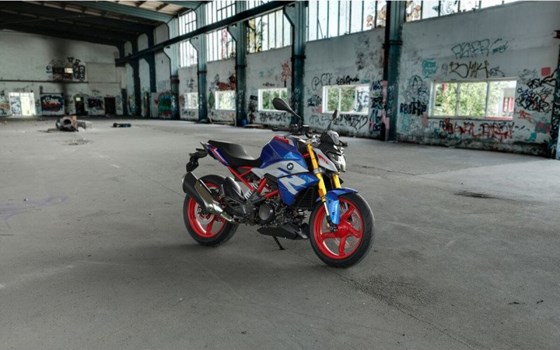 Neufahrzeug BMW G 310 R - Bild 1