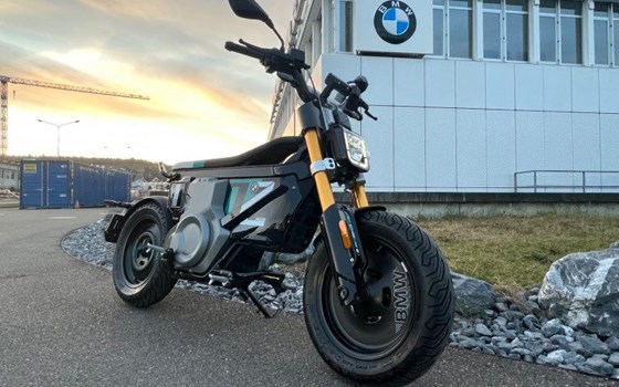 Motorrad Occasion BMW CE 02 11kW - Bild 4