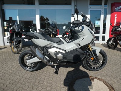 X-ADV