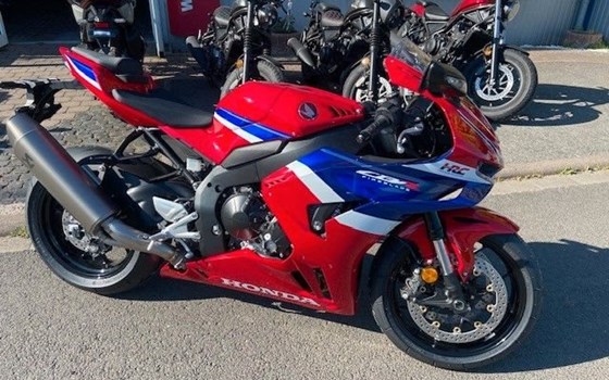 Gebrauchtmotorrad Honda CBR1000RR-R Fireblade - Bild 6