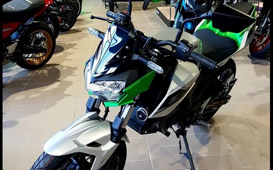 Neufahrzeug Kawasaki Z e-1 - Bild 4