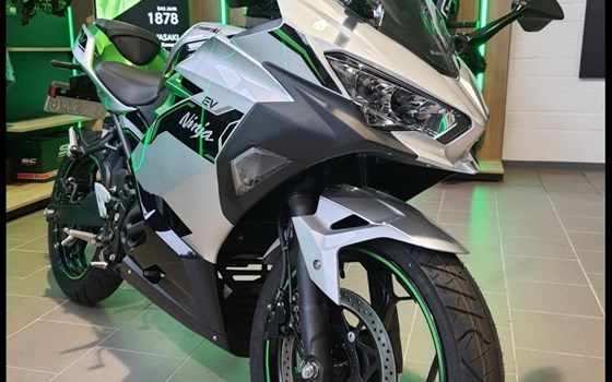 Neufahrzeug Kawasaki Ninja e-1 - Bild 2
