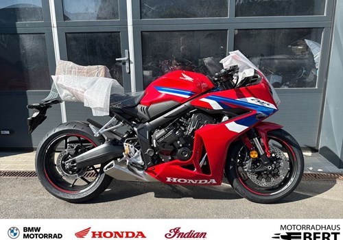 Honda CBR650R E-Clutch