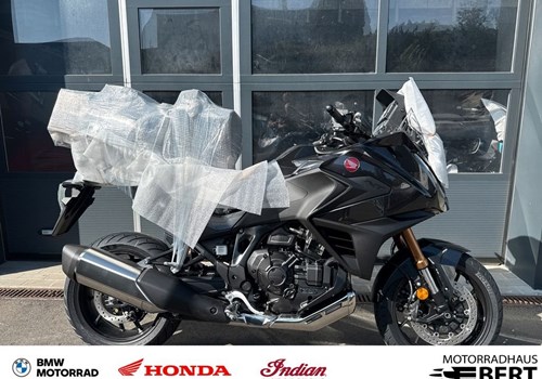 Honda NT1100 DCT Electronic Suspension