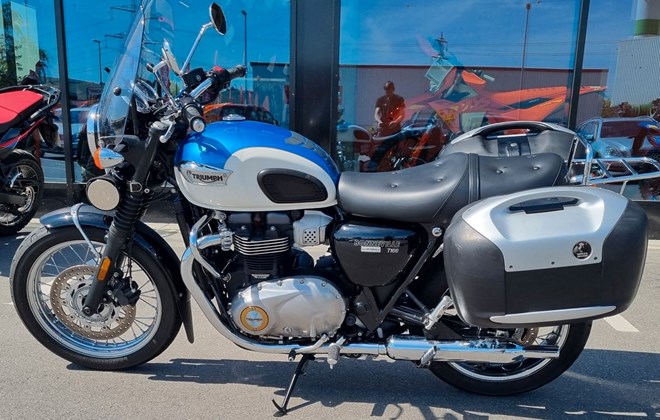 Triumph Bonneville T100