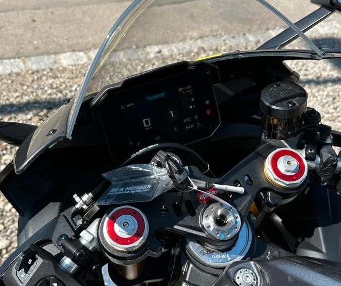 Angebot Aprilia RSV4 1100 Bild 5: Angebot Aprilia RSV4 1100