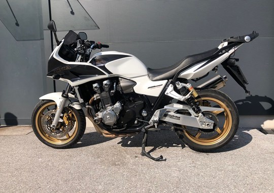 GEBRAUCHTFAHRZEUG Honda CB 1300 S