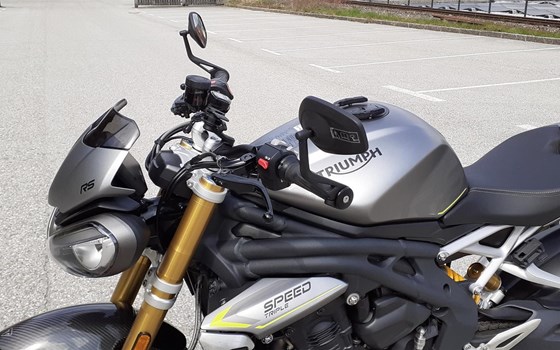 Gebrauchtmotorrad Triumph Speed Triple 1200 RS - Bild 12 Gebrauchtmotorrad Triumph Speed Triple 1200 RS - Bild 12