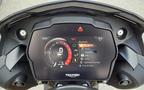 Gebrauchtmotorrad Triumph Speed Triple 1200 RS - Bild 14 Gebrauchtmotorrad Triumph Speed Triple 1200 RS - Bild 14