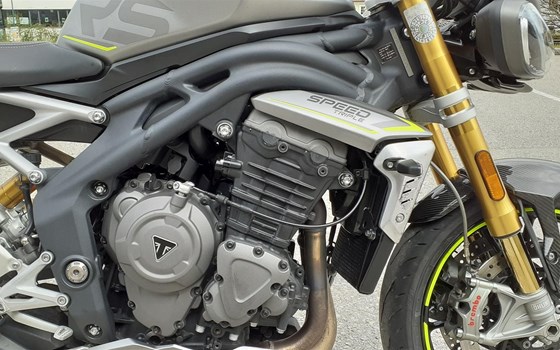 Gebrauchtmotorrad Triumph Speed Triple 1200 RS - Bild 8 Gebrauchtmotorrad Triumph Speed Triple 1200 RS - Bild 8