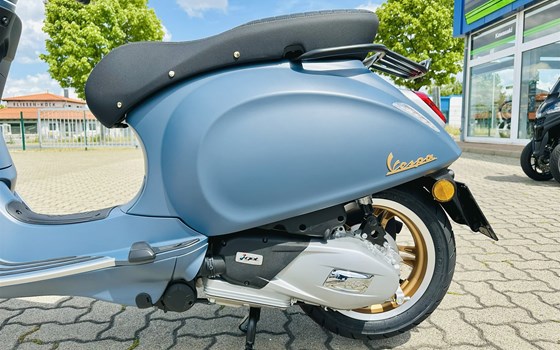 Neufahrzeug Vespa Primavera 125 Officina 8 - Bild 11