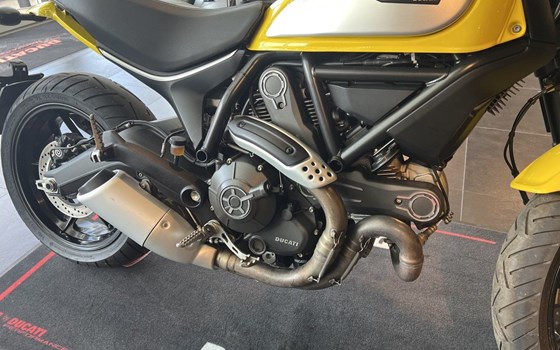 Gebrauchtmotorrad Ducati Scrambler 10° Anniversario Rizoma Edition - Bild 1