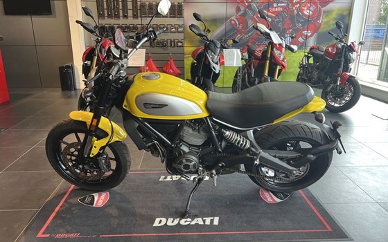 Gebrauchtmotorrad Ducati Scrambler 10° Anniversario Rizoma Edition - Bild 3