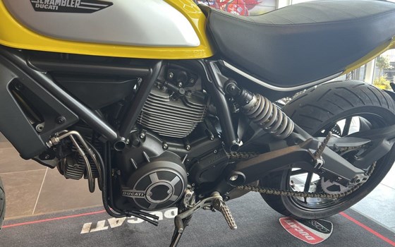 Gebrauchtmotorrad Ducati Scrambler 10° Anniversario Rizoma Edition - Bild 4