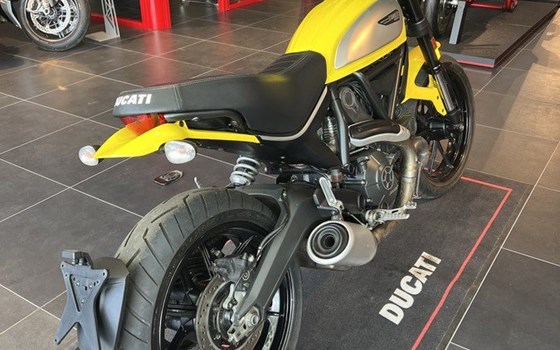 Gebrauchtmotorrad Ducati Scrambler 10° Anniversario Rizoma Edition - Bild 9