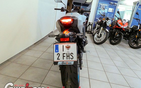 Neufahrzeug Yamaha MT-09 Y-AMT - Bild 5 Neufahrzeug Yamaha MT-09 Y-AMT - Bild 5