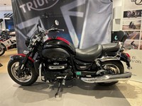 Triumph Rocket III Classic