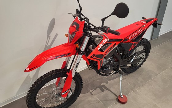 Neufahrzeug Beta RR 125 4T LC Enduro - Bild 7