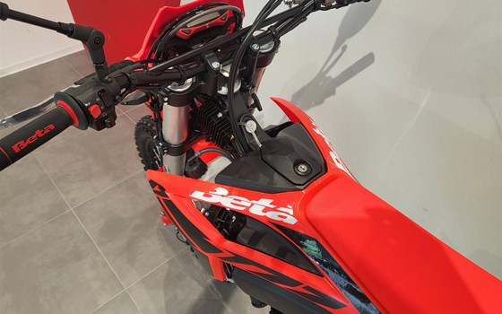 Neufahrzeug Beta RR 125 4T LC Enduro - Bild 9