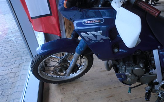 Gebrauchtmotorrad Honda NX 250 Dominator - Bild 3