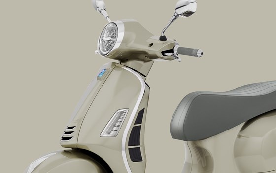 Neufahrzeug Vespa GTS 125 - Bild 5 Neufahrzeug Vespa GTS 125 - Bild 5