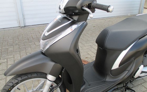 Neufahrzeug Honda SH125 - Bild 4