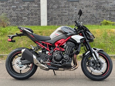 Z900