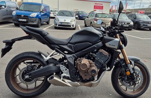Neumotorrad Honda CB650R