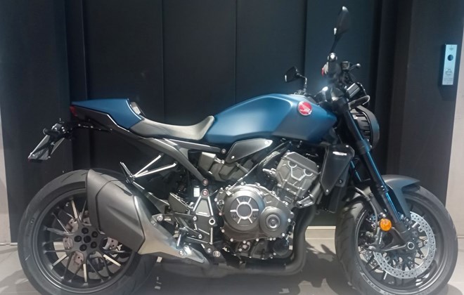 Honda CB1000R Black Edition
