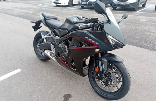 Neumotorrad Honda CBR650R E-Clutch
