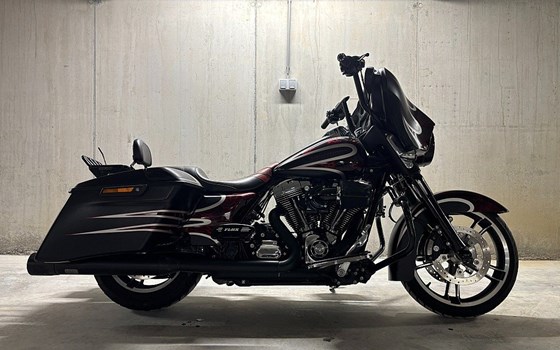 Gebrauchtmotorrad Harley-Davidson Touring Street Glide Special FLHXS - Bild 1