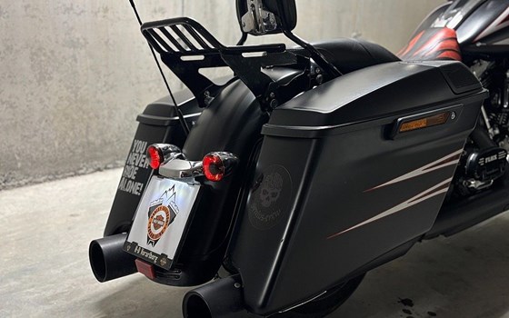 Gebrauchtmotorrad Harley-Davidson Touring Street Glide Special FLHXS - Bild 4 Gebrauchtmotorrad Harley-Davidson Touring Street Glide Special FLHXS - Bild 4