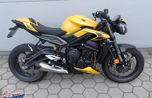 Gebrauchtmotorrad Triumph Street Triple 765 RS