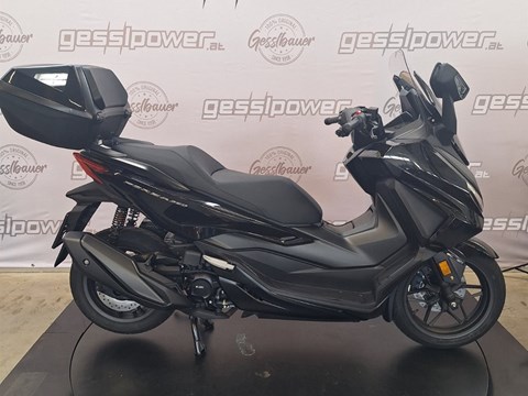 Honda Forza 350