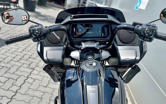 Neufahrzeug Harley-Davidson Road Glide FLTRX - Bild 7 Neufahrzeug Harley-Davidson Road Glide FLTRX - Bild 7
