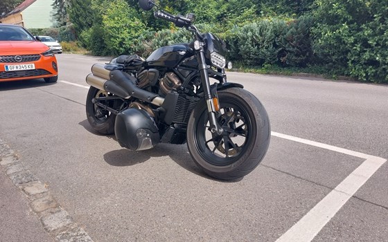 Gebrauchtmotorrad Harley-Davidson Sportster S RH1250S - Bild 11 Gebrauchtmotorrad Harley-Davidson Sportster S RH1250S - Bild 11