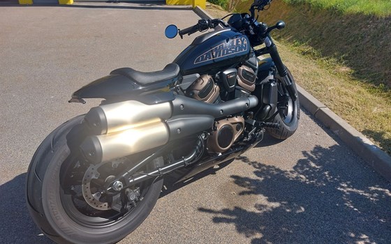 Gebrauchtmotorrad Harley-Davidson Sportster S RH1250S - Bild 21 Gebrauchtmotorrad Harley-Davidson Sportster S RH1250S - Bild 21
