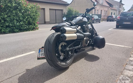 Gebrauchtmotorrad Harley-Davidson Sportster S RH1250S - Bild 9 Gebrauchtmotorrad Harley-Davidson Sportster S RH1250S - Bild 9