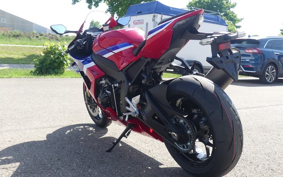 Neufahrzeug Honda CBR1000RR-R Fireblade - Bild 6