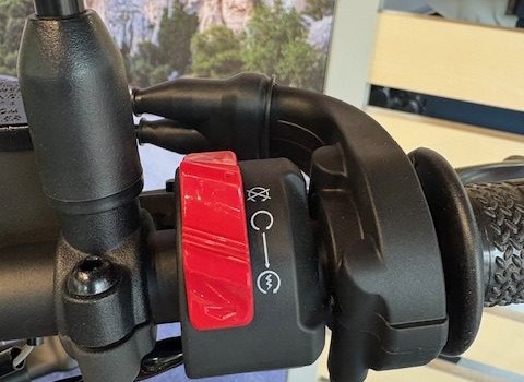 Neufahrzeug Yamaha XSR125 Legacy - Bild 8