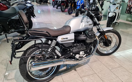 Gebrauchtmotorrad Moto Guzzi V7 Special - Bild 2 Gebrauchtmotorrad Moto Guzzi V7 Special - Bild 2