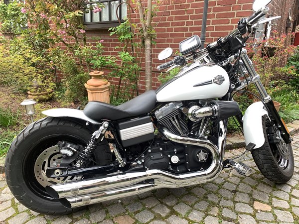 Gebrauchtmotorrad Harley-Davidson Dyna Fat Bob FXDF
