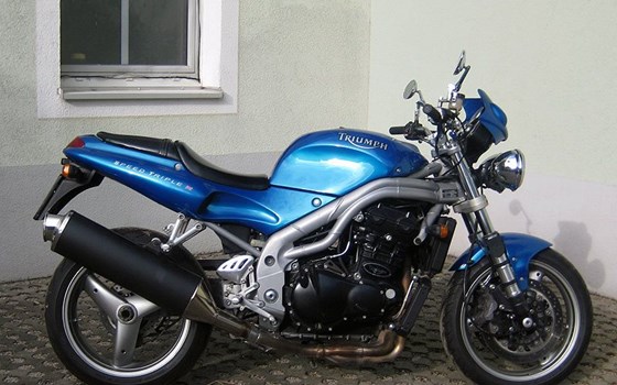 Gebrauchtmotorrad Triumph Speed Triple 955i - Bild 1 Gebrauchtmotorrad Triumph Speed Triple 955i - Bild 1