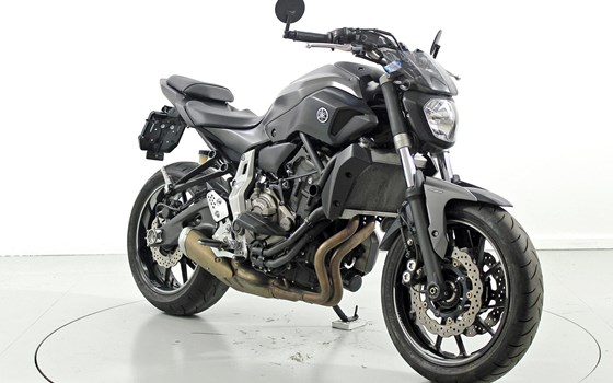 Motorrad Occasion Yamaha MT-07 - Bild 2