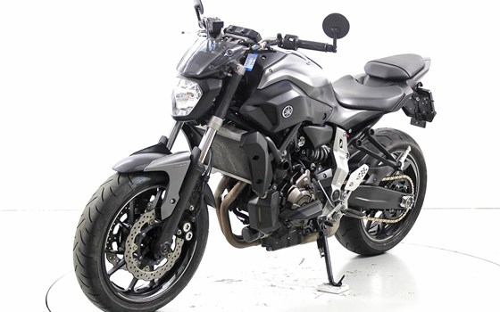 Motorrad Occasion Yamaha MT-07 - Bild 3