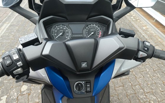Gebrauchtmotorrad Honda Forza 125 - Bild 10